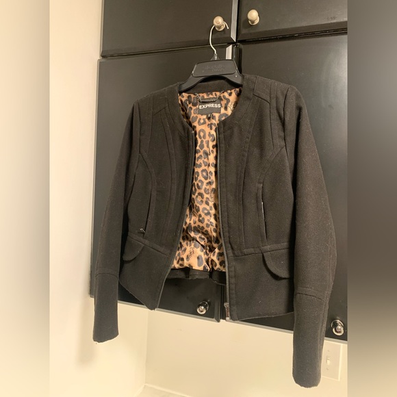 Express Black Jacket - Picture 4 of 6